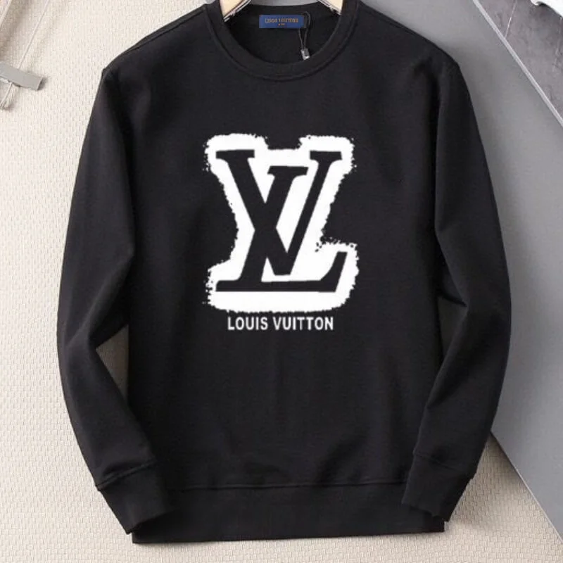 Bold Emblem Crewneck Sweatshirt Clean Everyday Fit