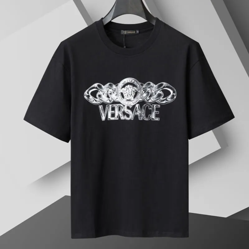 Chrome Chain Crest Graphic T-Shirt Modern Street Fit