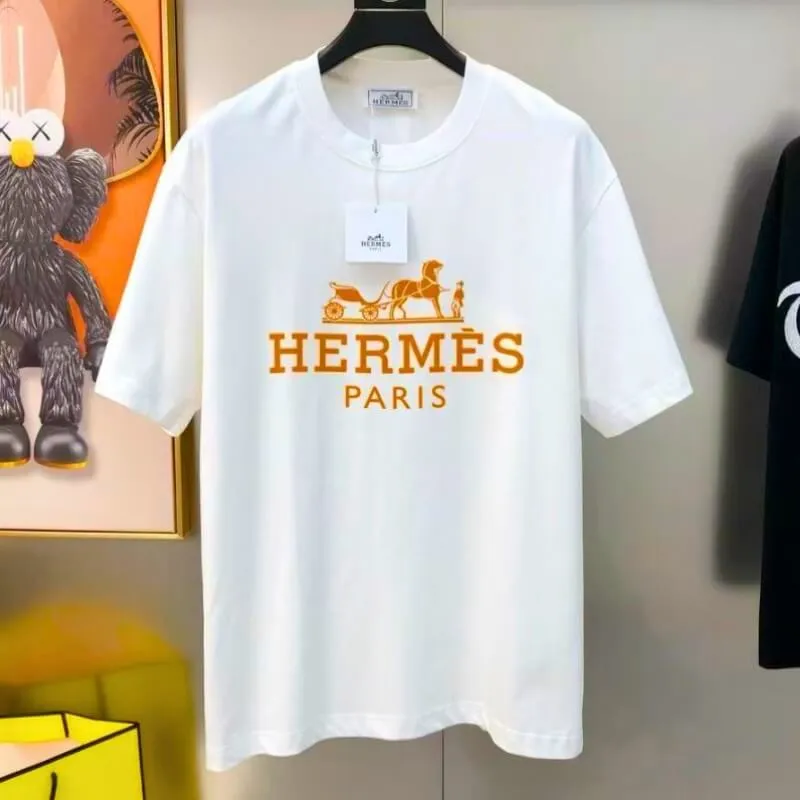 Classic Carriage Graphic T-Shirt Made for Modern Streetwear