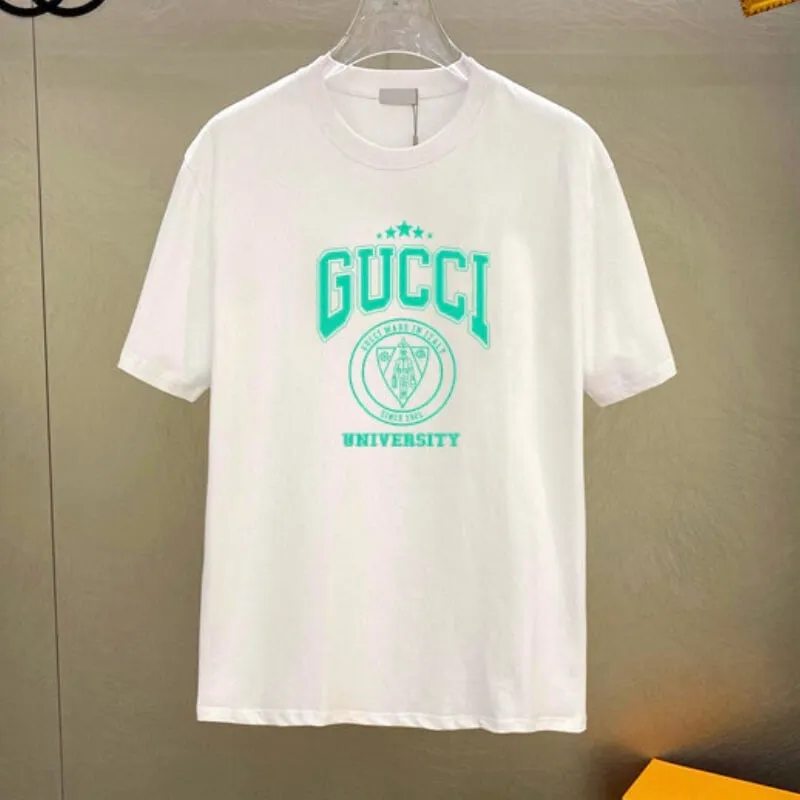 Collegiate Crest Graphic T-Shirt with Modern Varsity Vibe