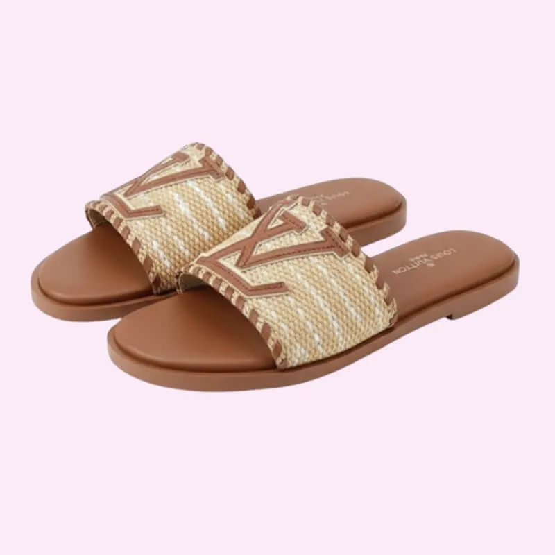 Designer Slip-On Flat Sandals – Modern Comfort & Chic Style