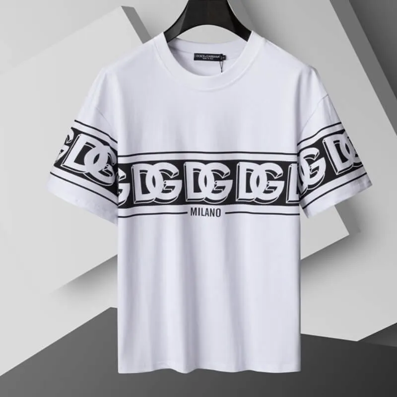 Horizontal Band Graphic T-Shirt Modern City Street Fit