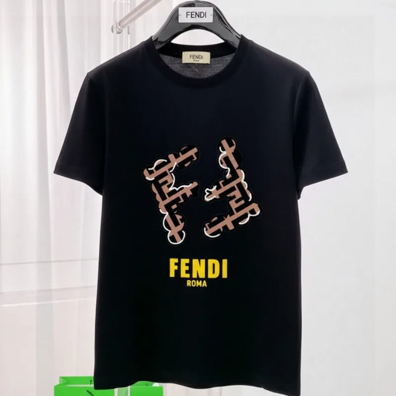 Interlocked Initial Graphic T-Shirt Modern Street Fit
