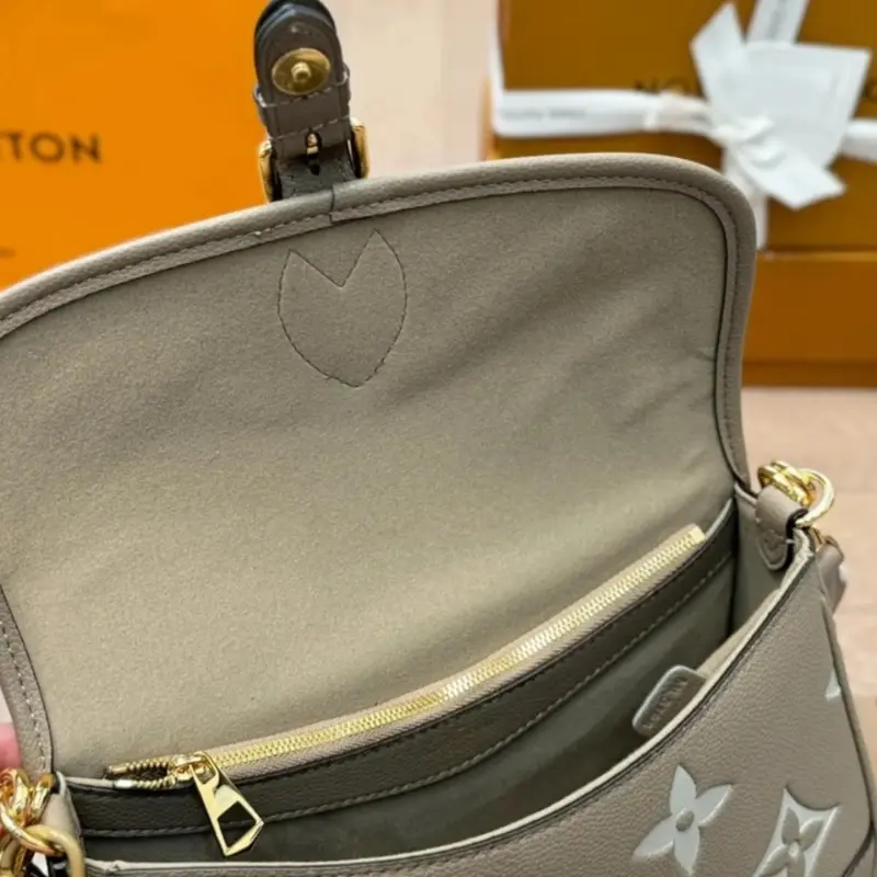 Louis Vuitton Designer Diane Medium Monogram Handbag