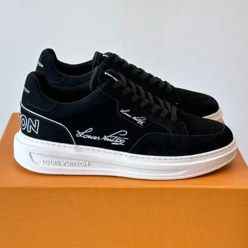 Low-Top Street Court Sneakers Cushioned Casual Style