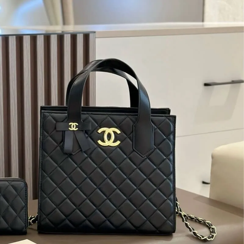 Luxury Quilted Handbag with Bow Detail