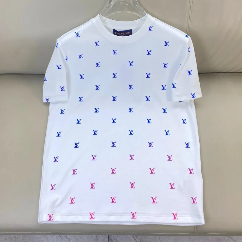 Modern Allover Emblem Fade Street T-Shirt – Easy Casual Style