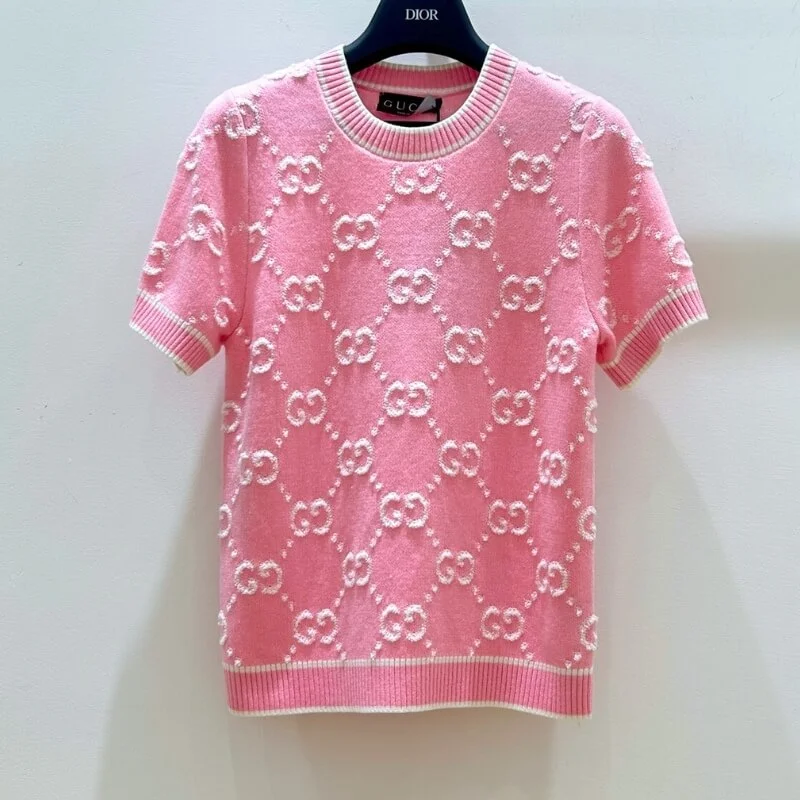 Modern Short Sleeve Knit Crewneck Top