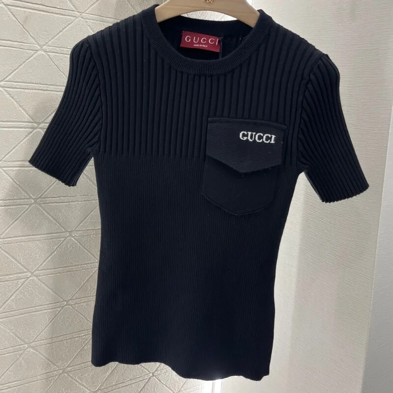 Ribbed Fitted Short Sleeve Pocket Knit Top