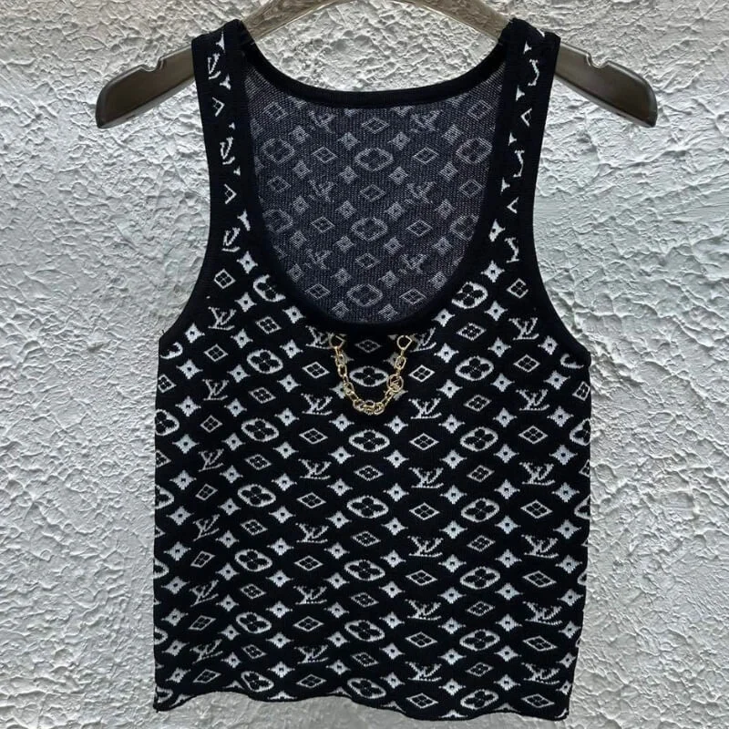 Scoop Neck Knit Tank Top with Chain Detail Everyday Street Fit