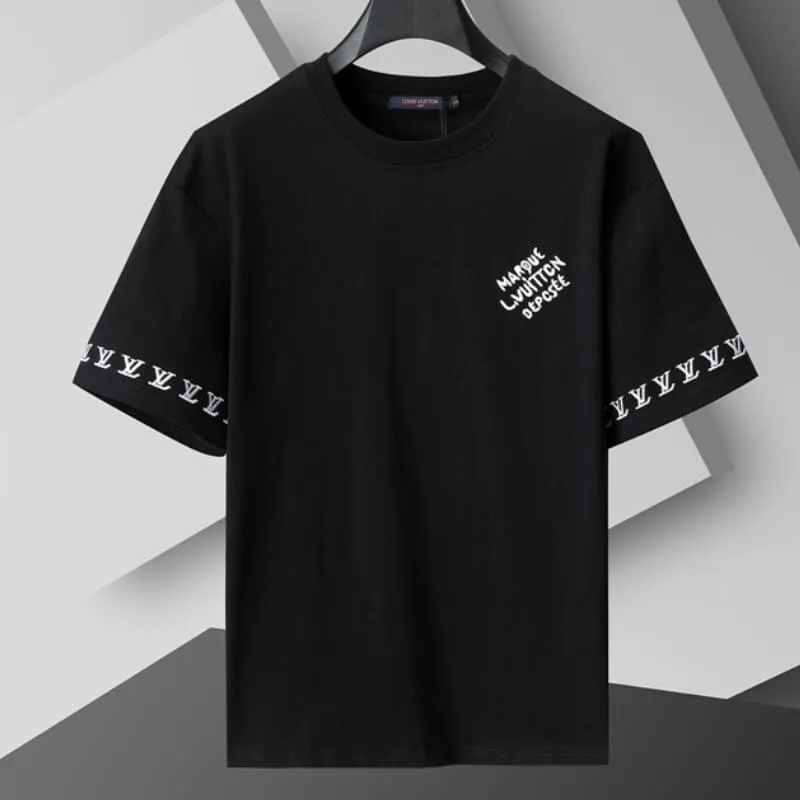 Sleeve Logo Graphic T-Shirt Clean Urban Street Fit
